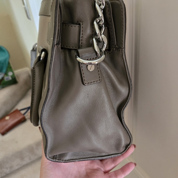 Michael Kors Bag EUC - Picture 2 of 16